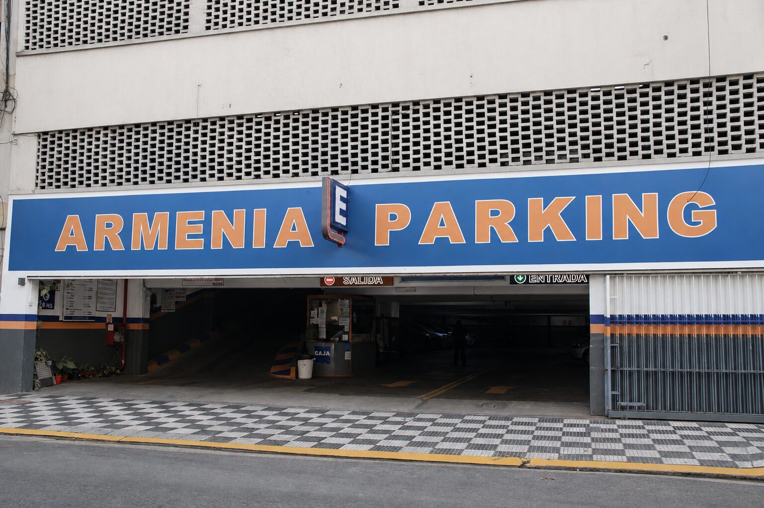 Sucursal de Armenia Parking en Palermo
